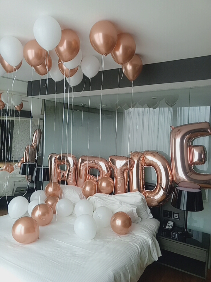 Wedding balloon decoration